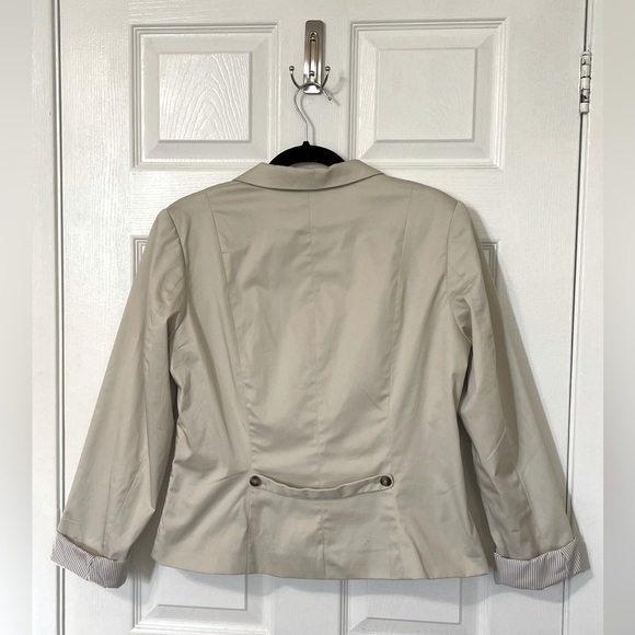 Light Beige Blazer - Picture 3 of 3